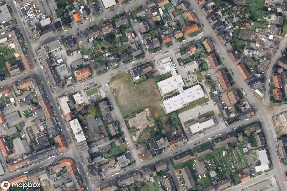 Satellietbeeld vanuit de lucht van Altenheim St. Ignatius, een verlaten Ziekenhuis in Herten, Duitsland