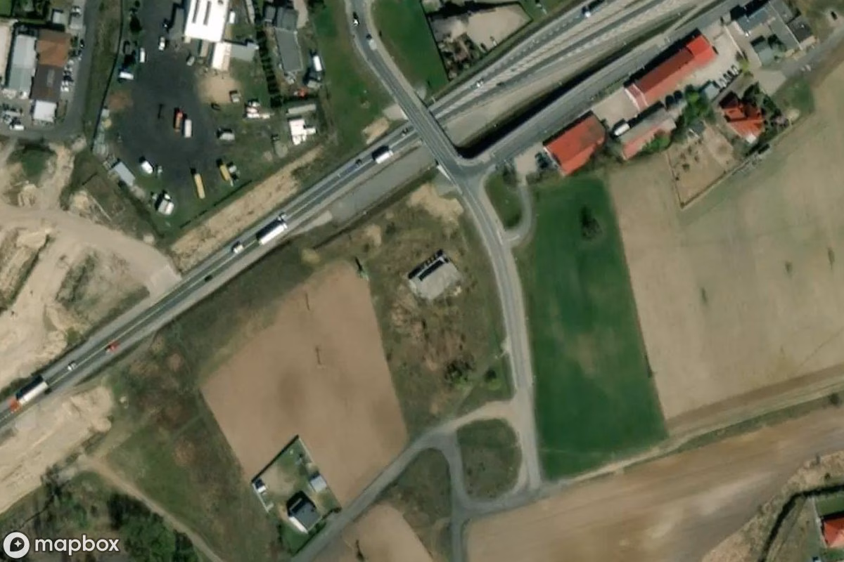 Aerial satellite view of Haus Kruszyn Krajeński, an abandoned Residence in Kruszyn Krajeński, Poland