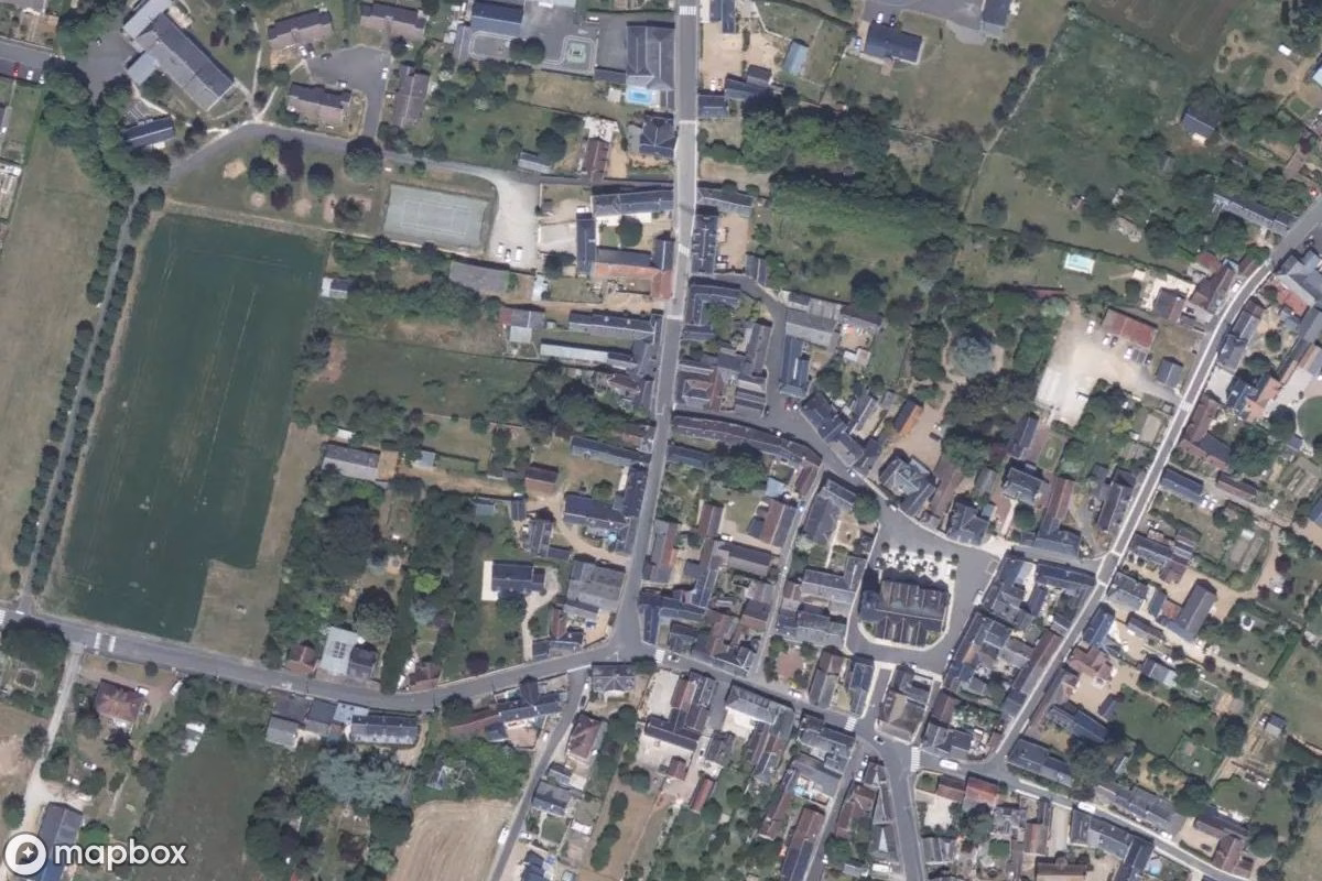 Aerial satellite view of Maison Charrette, an abandoned Residence in Chemillé-sur-Dême, France