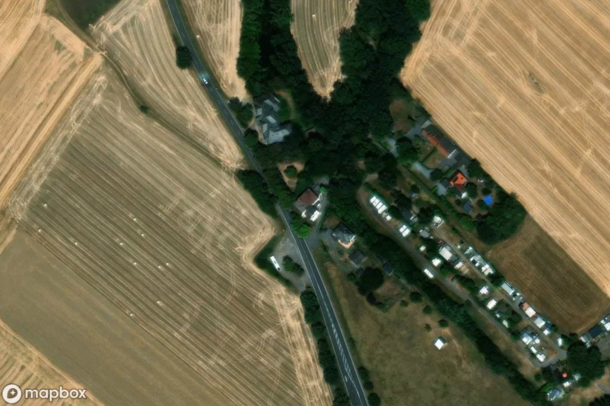 Vista aérea por satélite de Gasthaus, un  abandonado en Mendig, Alemania