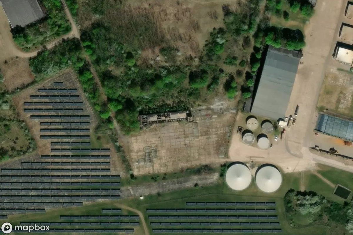 Satellitbillede set fra luften af Flugplatz, et forladt i Köthen (Anhalt), Tyskland