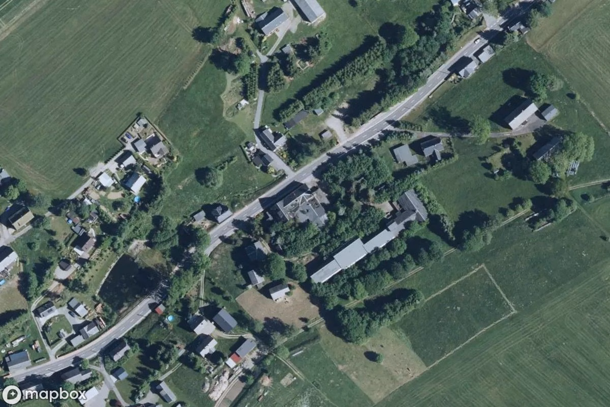 Satellitbild från luften av Hotel, en övergiven Hotell i Sayda, Tyskland