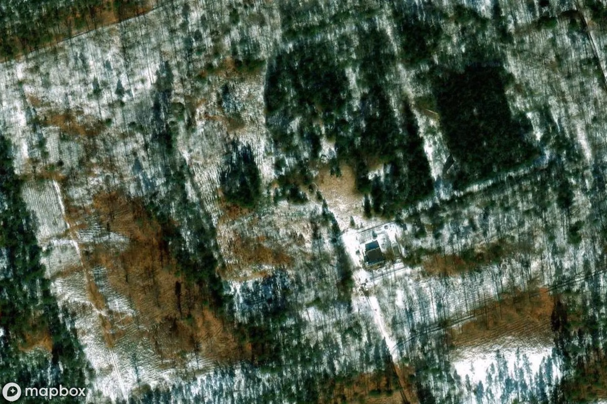 Satelitní letecký pohled na Kommunikationseinheit BARS 202, opuštěné Vojenský objekt v Chocianowiec, Polsko