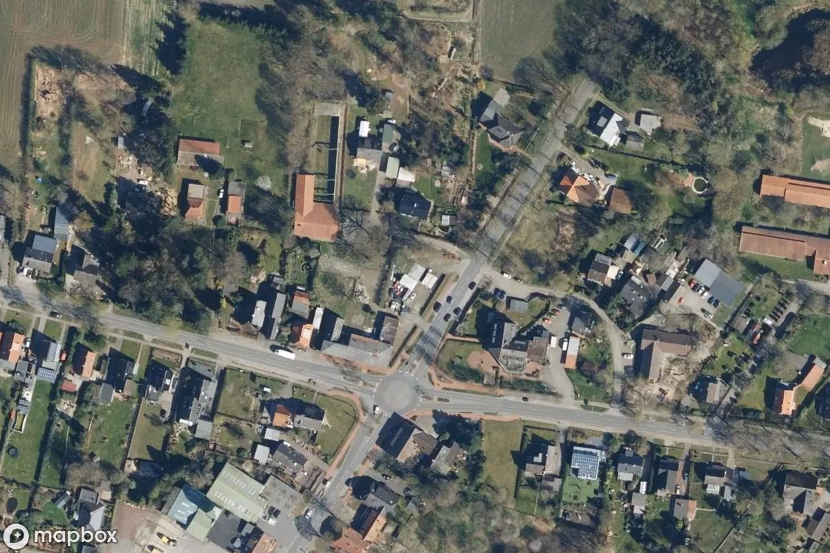 Műholdas légi felvétel Autowerkstatt helyszínről, egy elhagyatott Gyár itt: Geestenseth, Németország