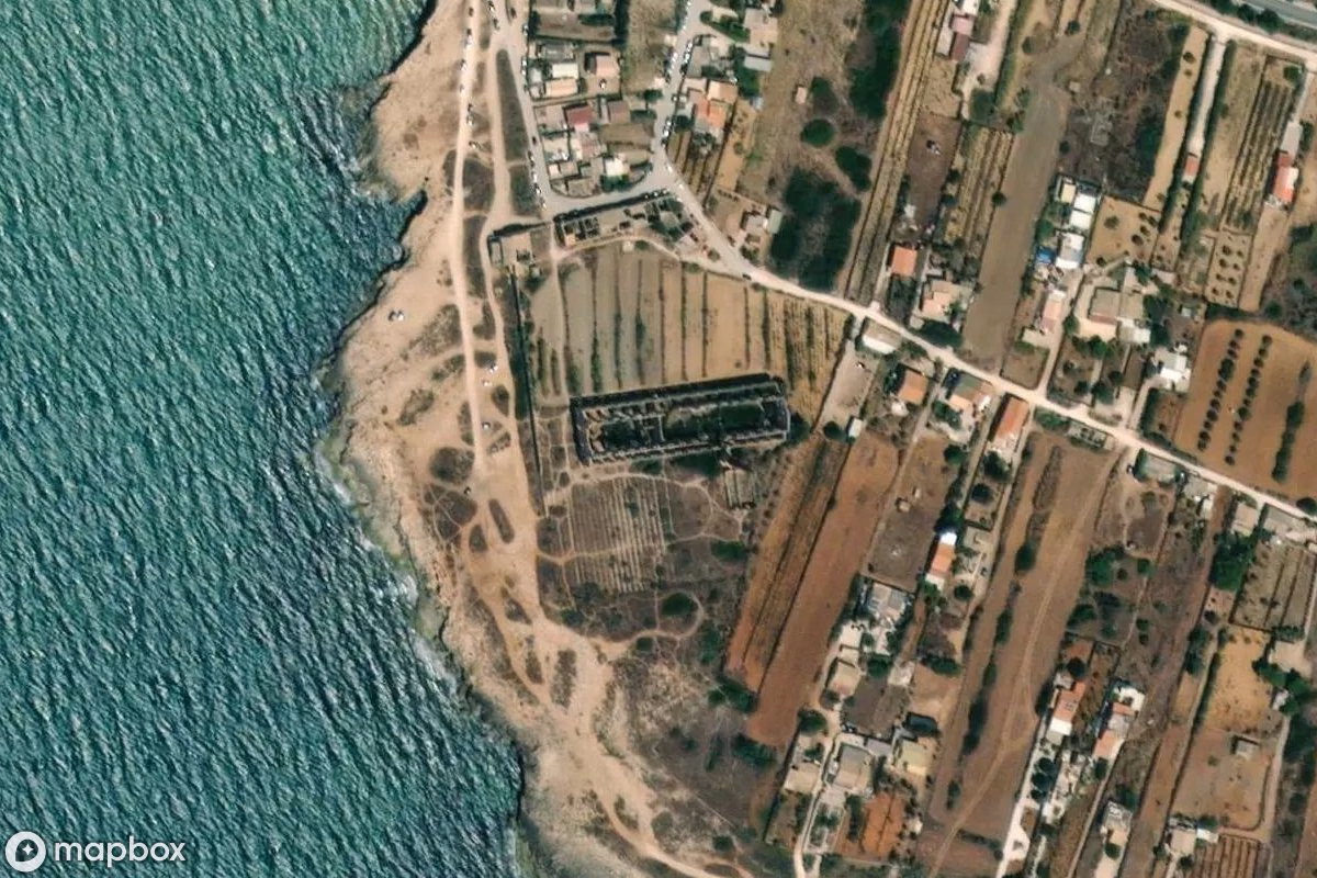 Satellitbillede set fra luften af Lost Place, et forladt  i Scicli, Italien