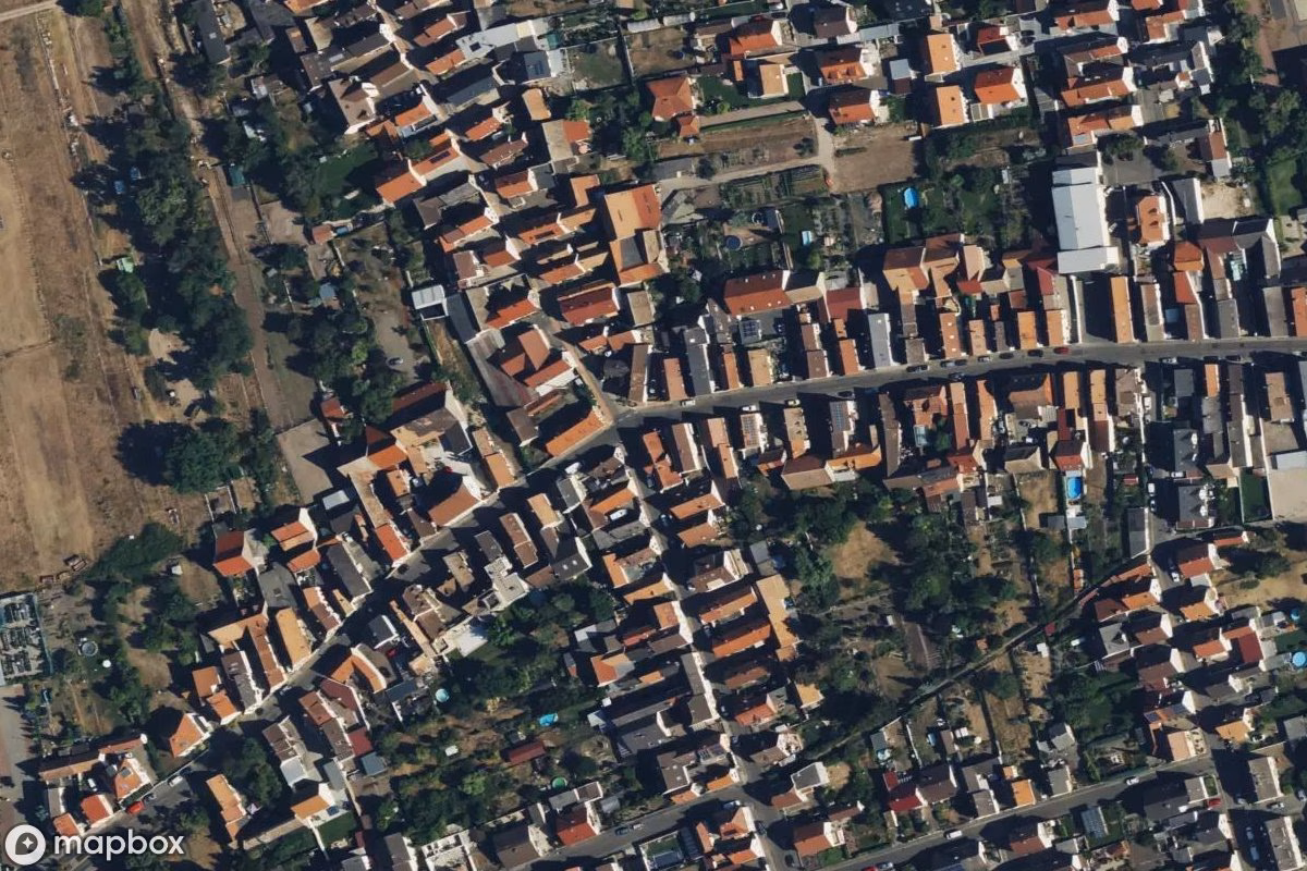 Aerial satellite view of Verlassene Gaststätte, an abandoned Restaurant in Böhl-Iggelheim, Germany