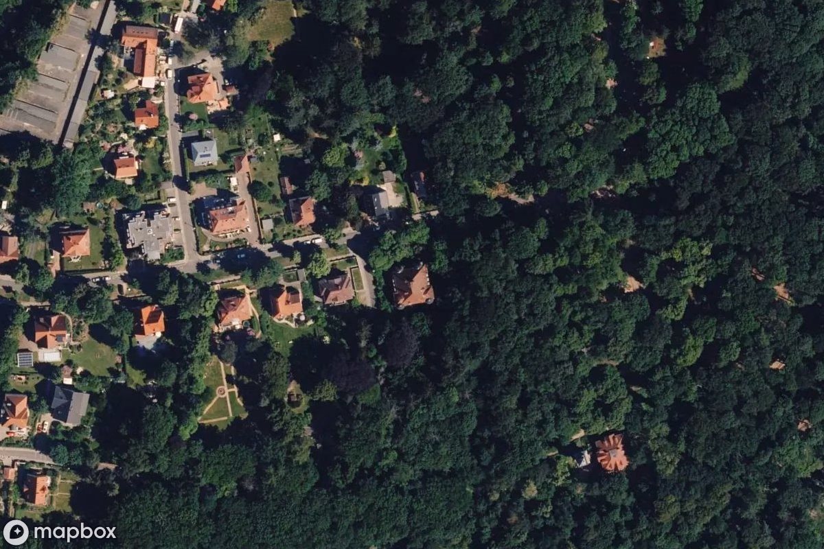 Műholdas légi felvétel Villa helyszínről, egy elhagyatott Lakóház itt: Görlitz, Németország