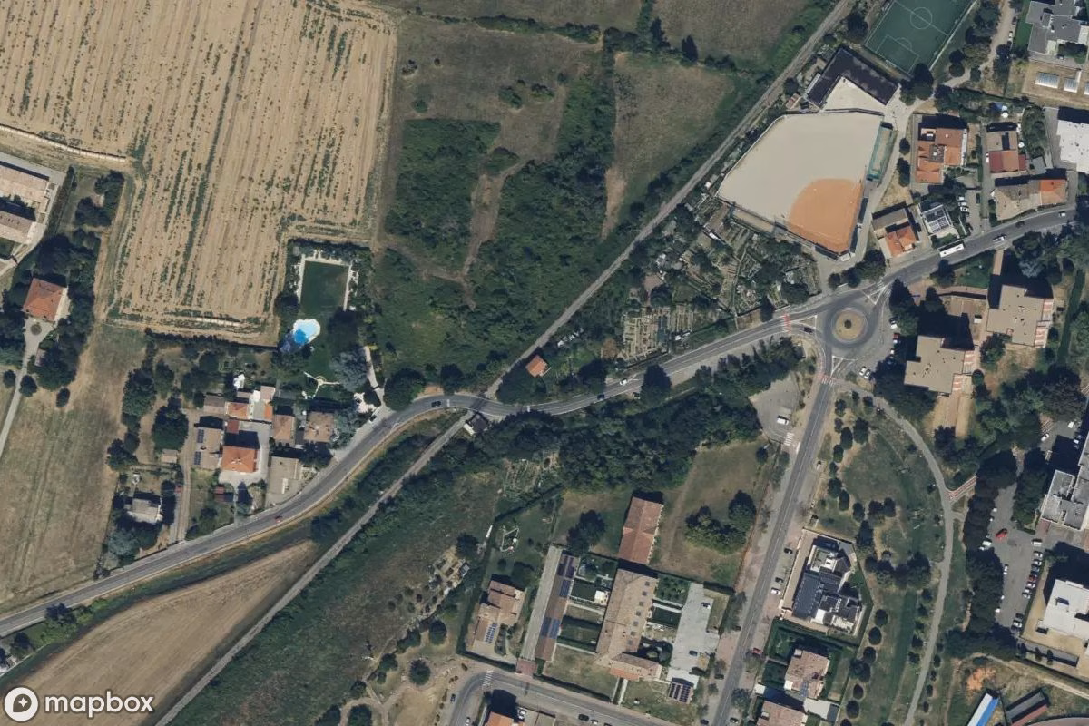 Satellitbillede set fra luften af Haus, et forladt  i Parma, Italien