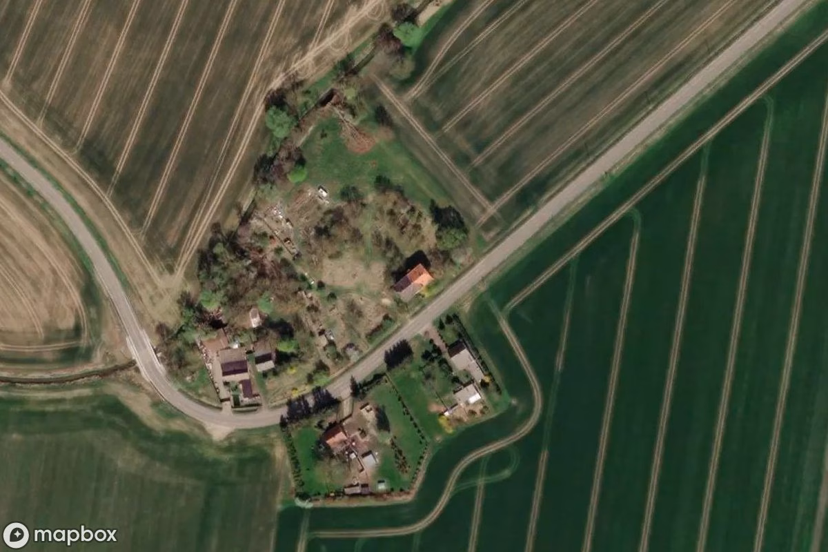 Satellitbillede set fra luften af Wohnhaus, et forladt Beboelseshus i Altmärkische Wische, Tyskland