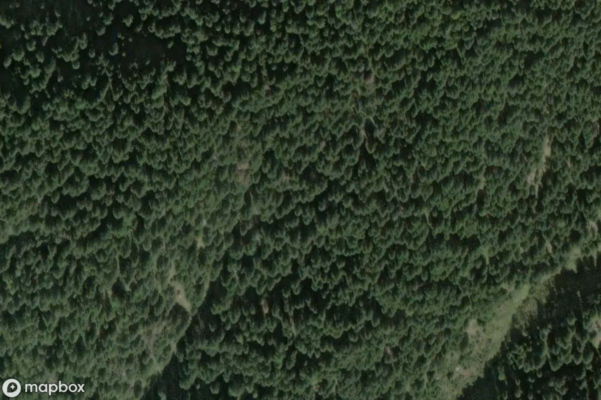 Vue aérienne satellite de Lost Place, un  abandonné à St. Leonhard in Passeier - San Leonardo in Passiria, Italie