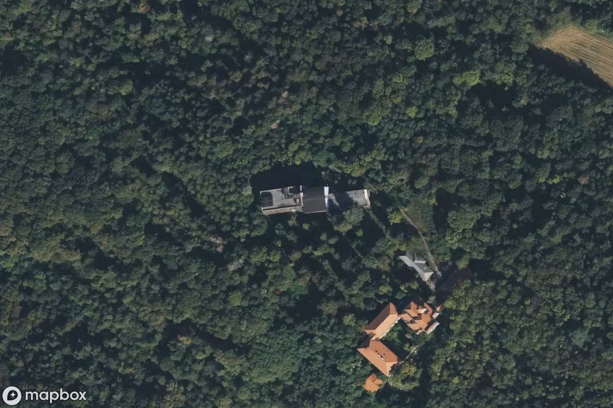 Satellitenansicht von Lost Place, eine verlassene  in Lanzo Torinese, Italien