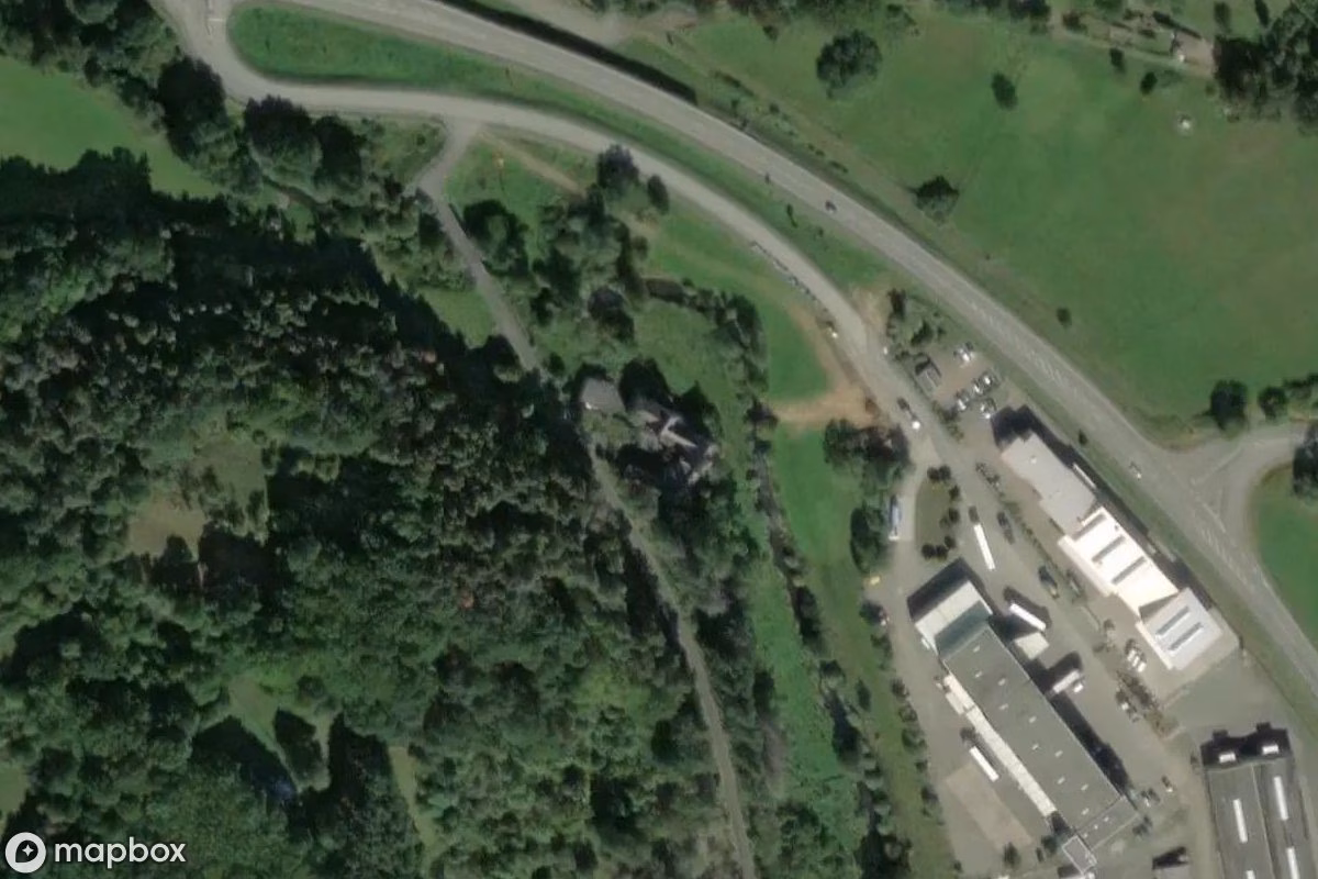 Satellitbillede set fra luften af Walzenmühle Herbornseelbach, et forladt Fabrik i Seelbach, Tyskland