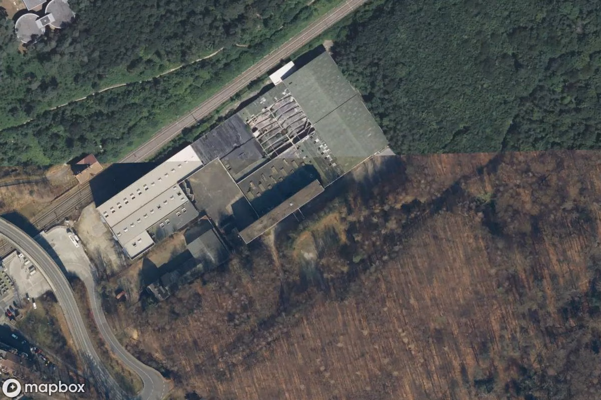 Satellitbillede set fra luften af Fabrik, et forladt Fabrik i Ratingen, Tyskland