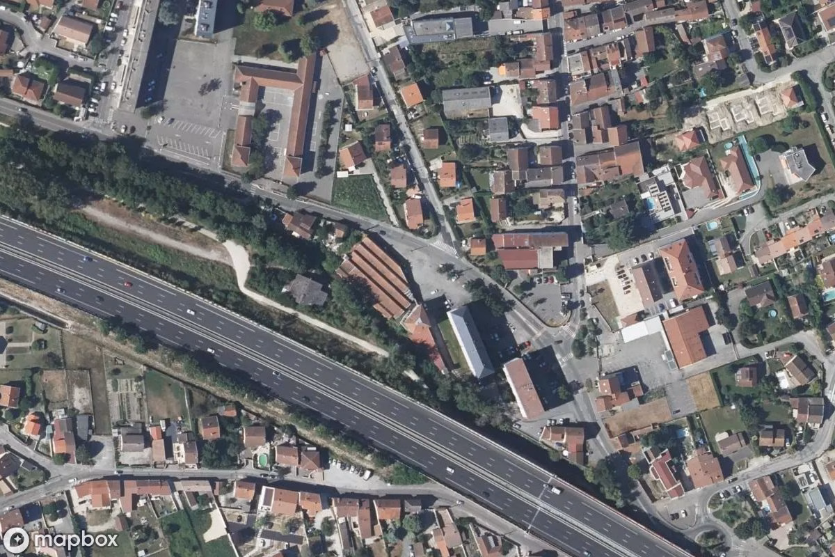 Aerial satellite view of Brache B, an abandoned in Bourgoin-Jallieu, France