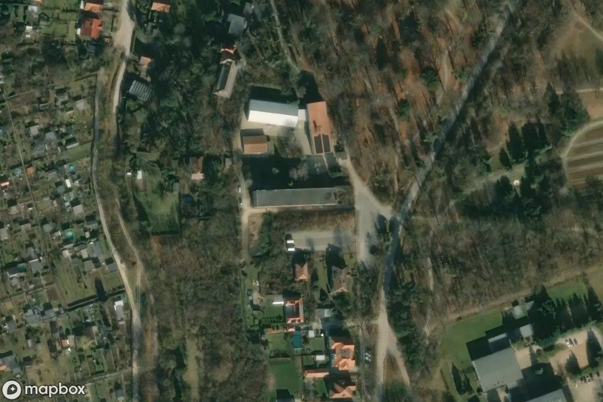 Vista aérea por satélite de Wohnhaus, un Residencia abandonado en Naumburg (Saale), Alemania