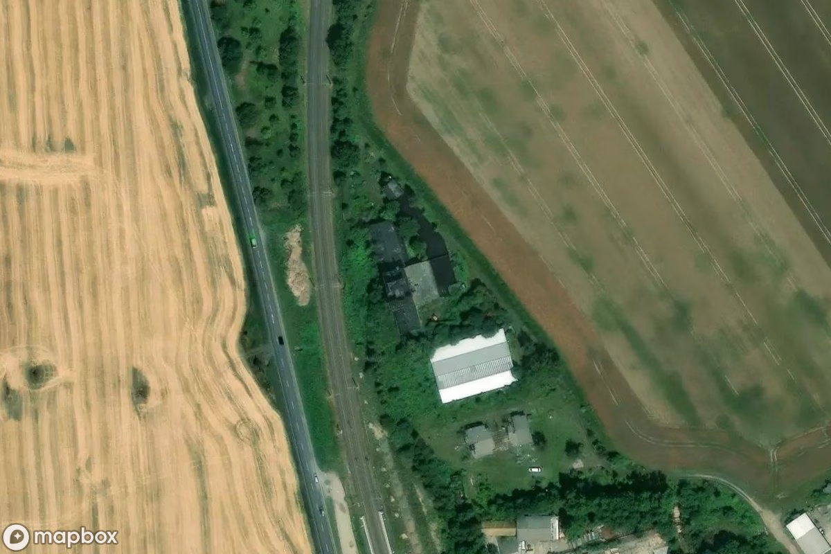Satellietbeeld vanuit de lucht van Kornhaus, een verlaten  in Nobitz, Duitsland