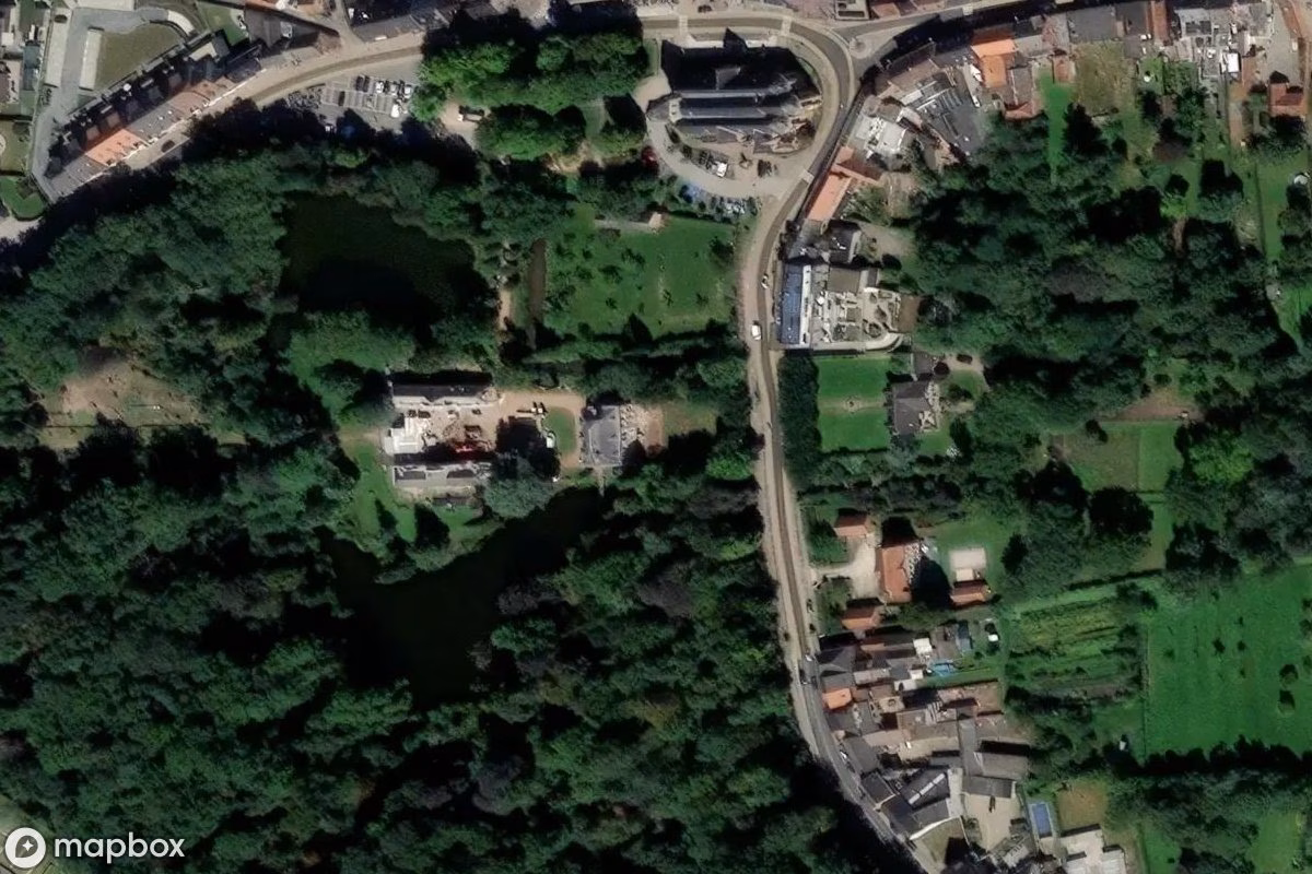Satellitenansicht von Château Berlare, eine verlassene Schloss in Berlare, Belgien