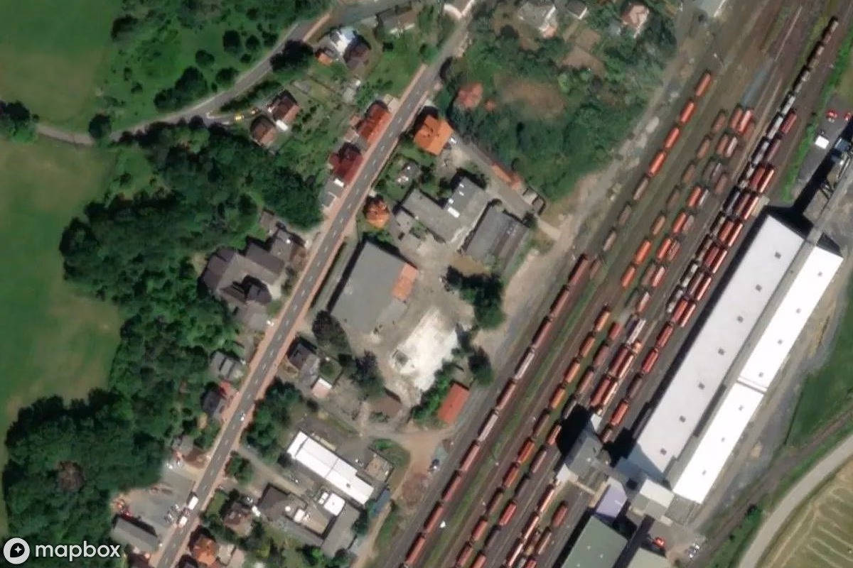 Satellitbillede set fra luften af Betonwerk Hebeler, et forladt Fabrik i Heringen (Werra), Tyskland