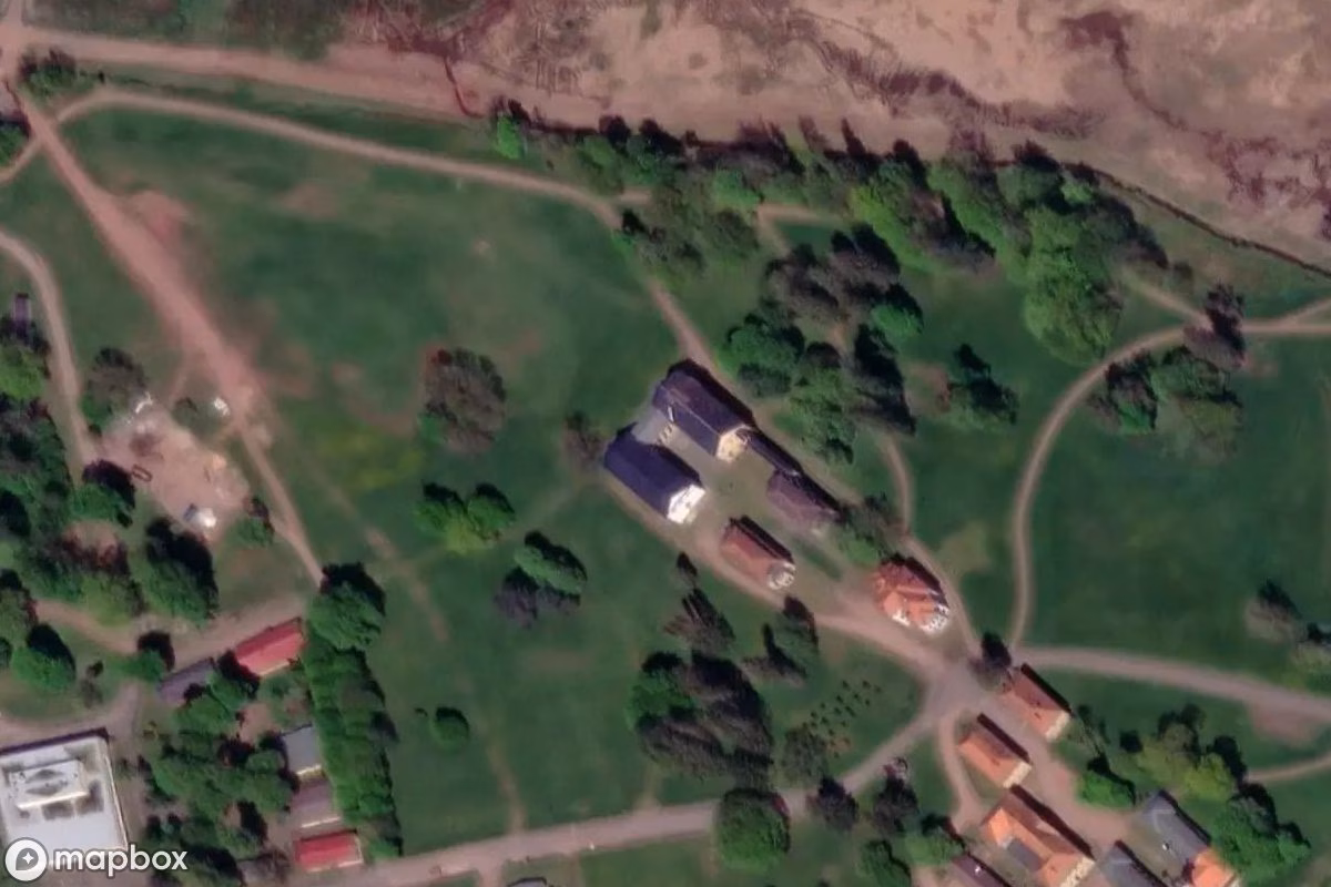 Műholdas légi felvétel Schloss Wilhelmsthal helyszínről, egy elhagyatott Kastély itt: Gerstungen, Németország