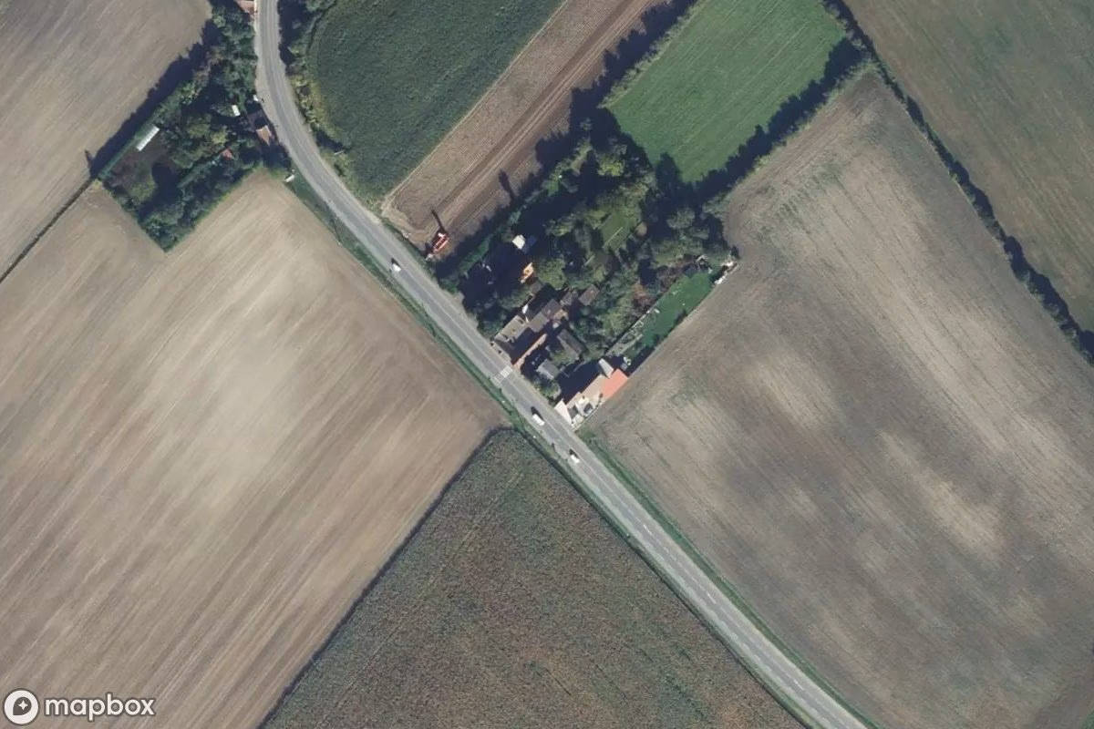 Satelitní letecký pohled na Haus, opuštěné v Lapugnoy, Francie