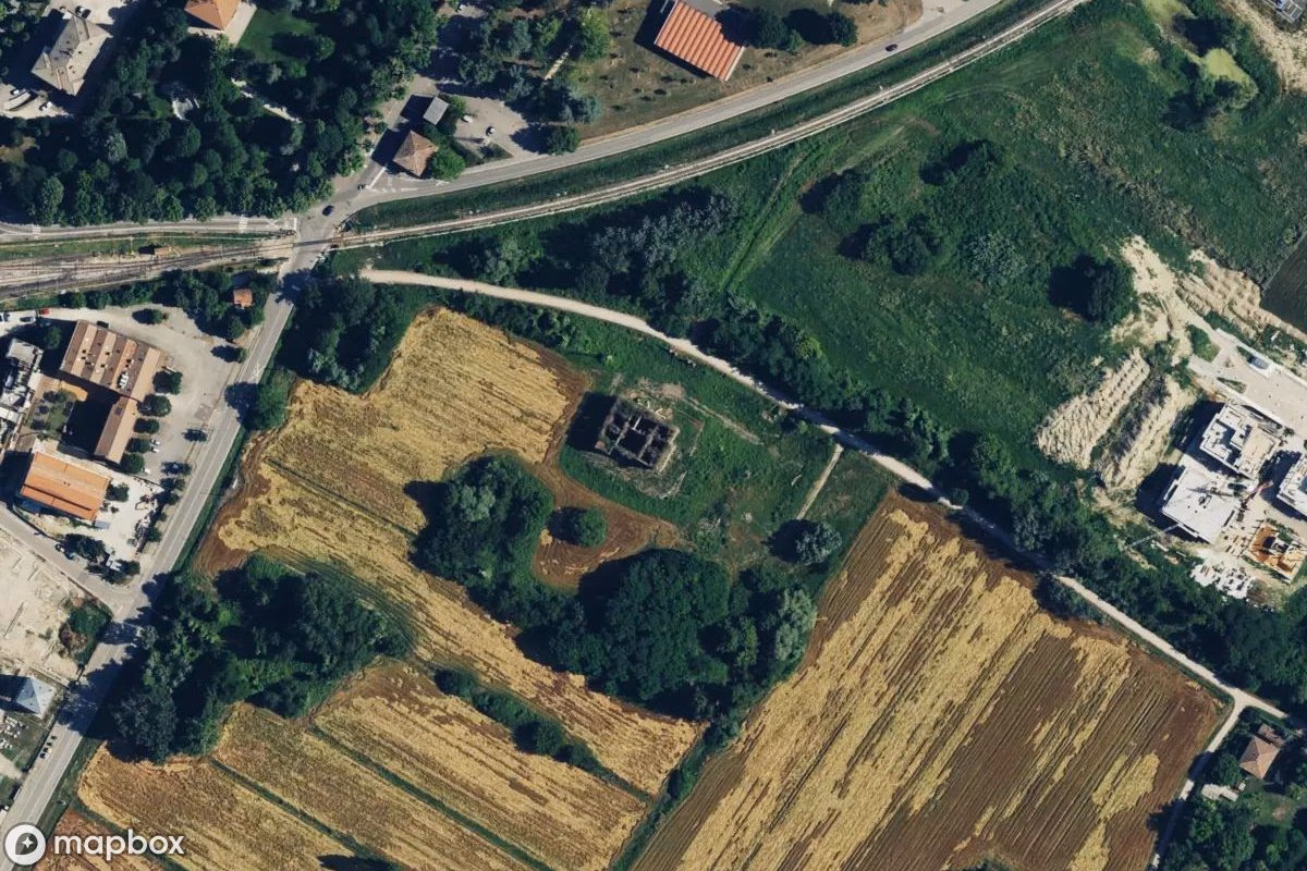 Aerial satellite view of Villa (Lost Place FB), an abandoned Residence in Budrio, Italy