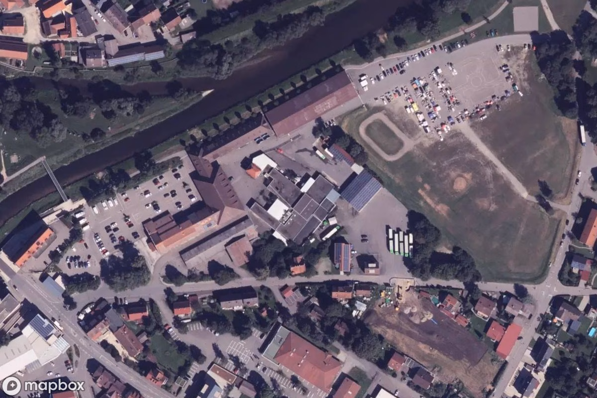 Satellittbilde fra luften av Schlachthof, et forlatt Fabrikk i Riedlingen (Kernstadt), Tyskland